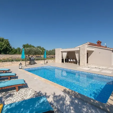 Saint Silentio * Marčana