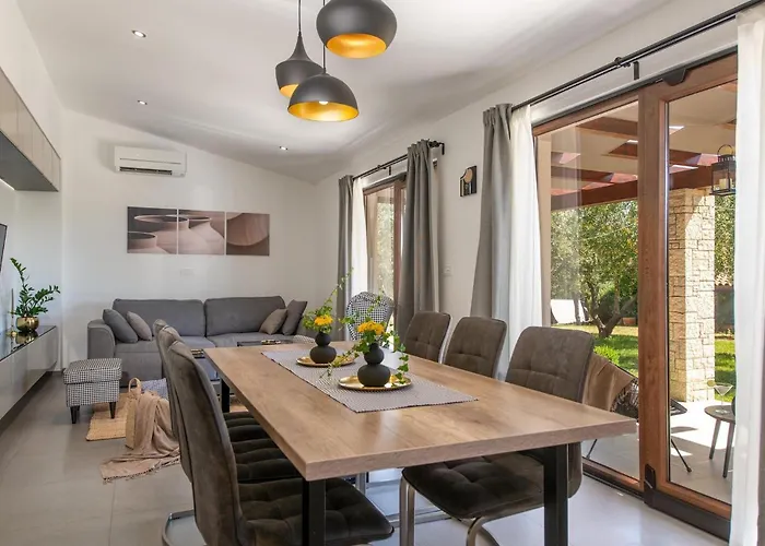 Saint Silentio * Marčana