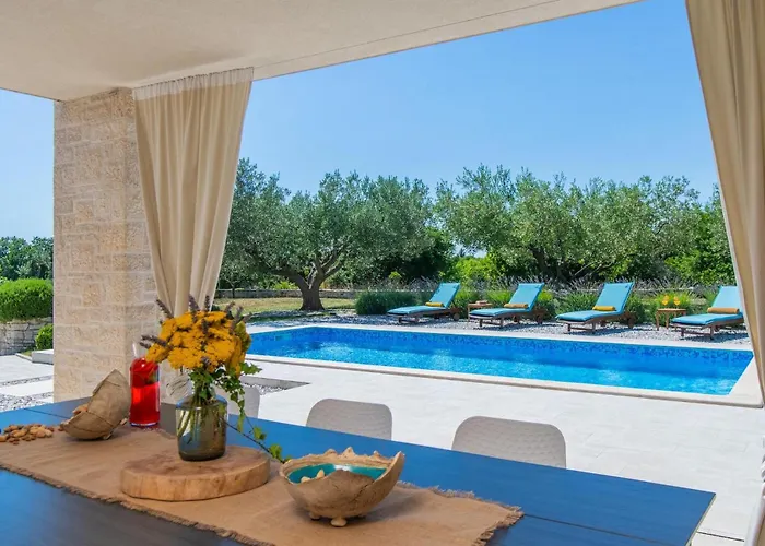 Saint Silentio * Marčana